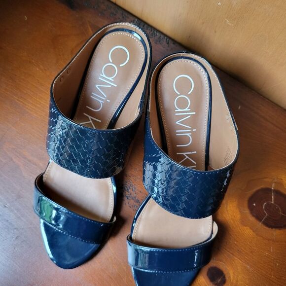 Calvin Klein Navy Leather - Picture 4 of 4